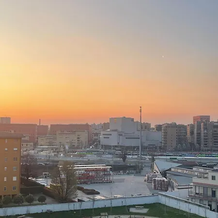 Апартаменты Cinzia's House - 5 Minutes From The Metro *